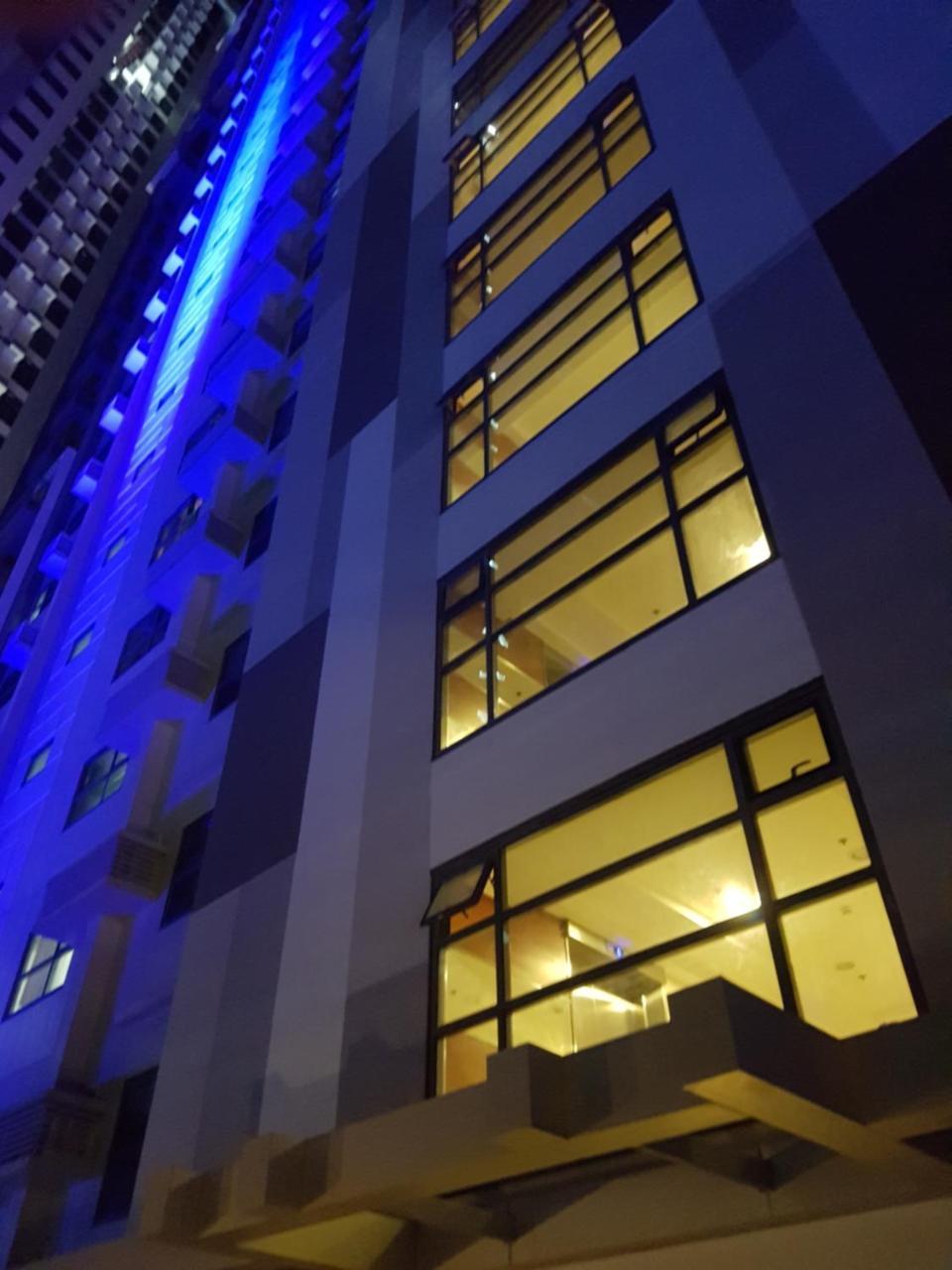 Hermione'S Haven At Horizon 101 Cebu Bagian luar foto